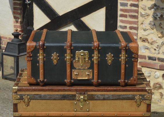 Superb 1920s Monogram Louis Vuitton Steamer trunk with Belt