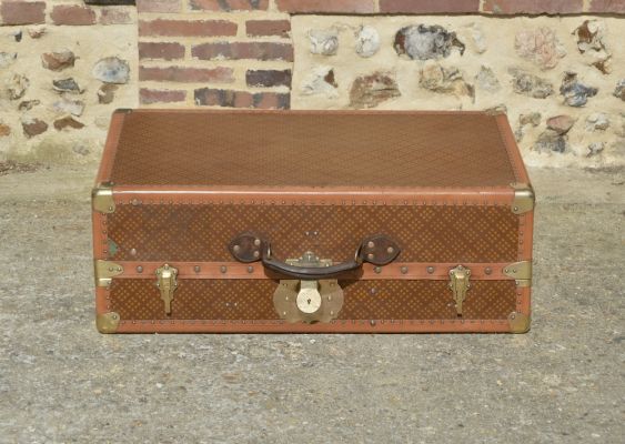 Louis Vuitton intermediate trunk - Baggage Collection