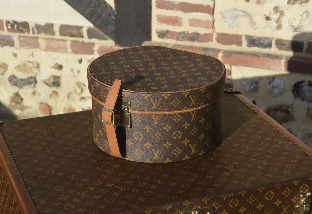 luggage louis vuitton hat box