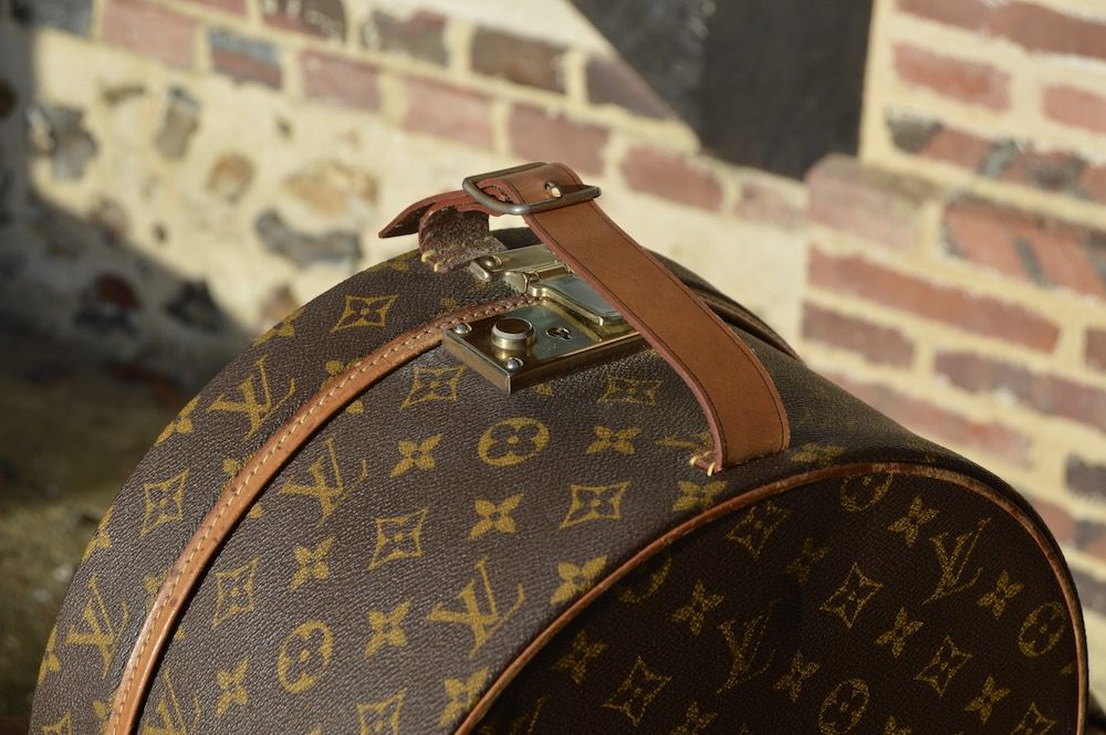 lv hat box bag