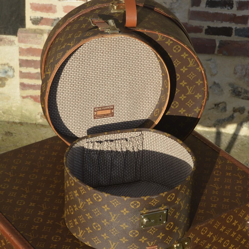 Louis Vuitton hat box Baggage Collection