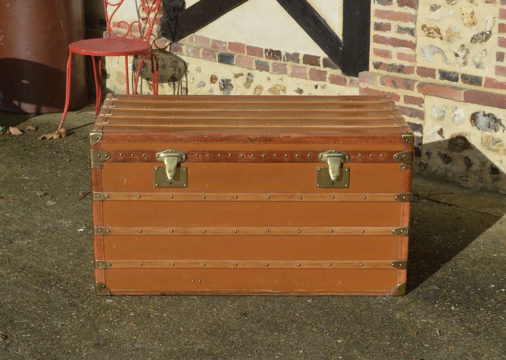 Moynat orange courrier trunk - Collection luggage