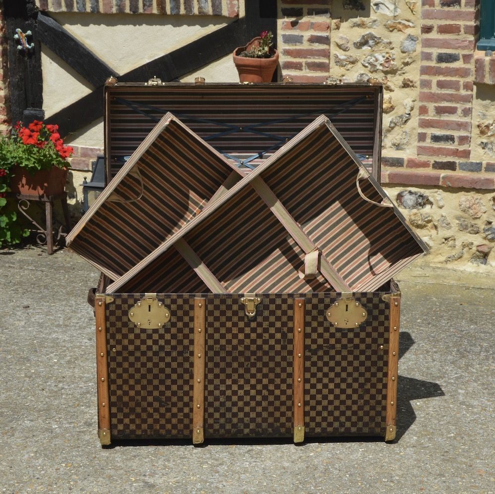 Louis Vuitton hat trunk damier - Des Voyages - Recent Added Items