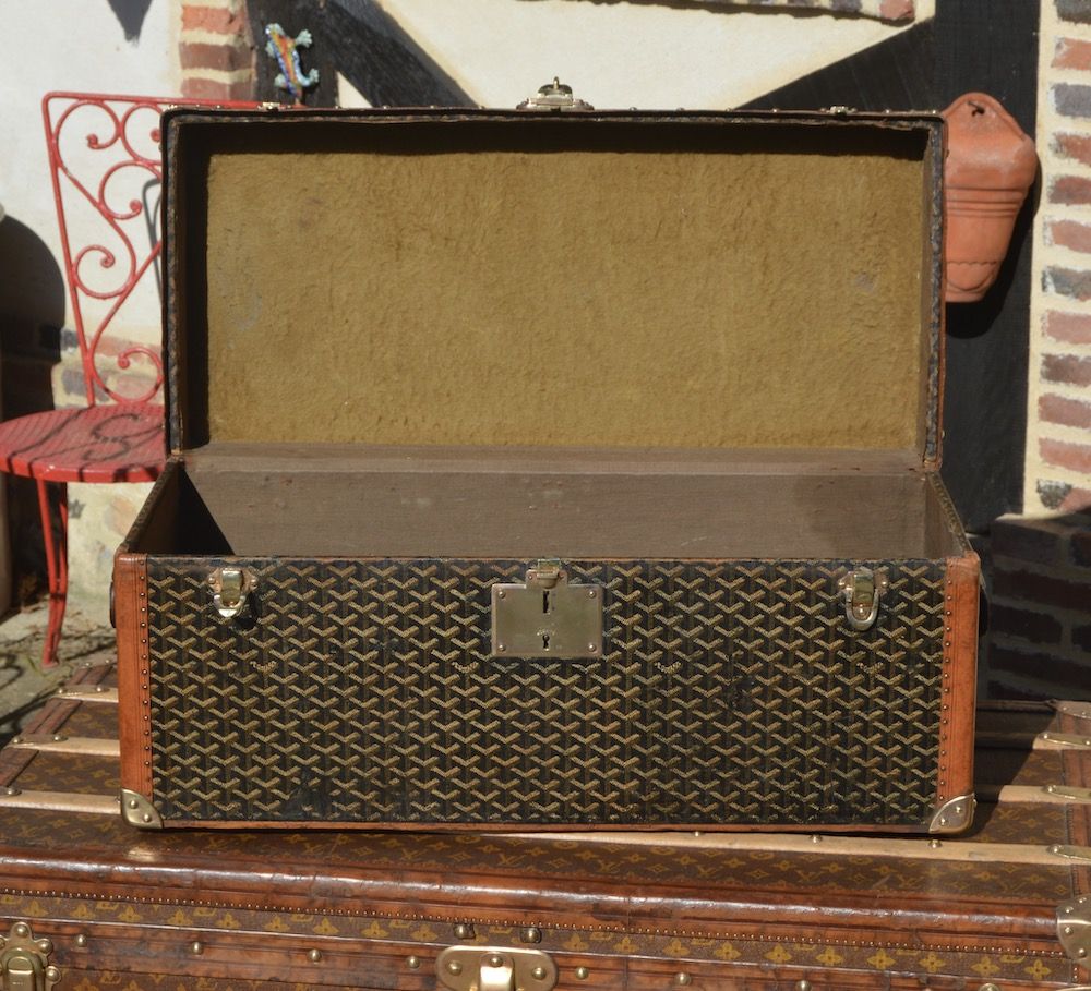 Goyard shoe trunk c.1910 - Baggage Collection