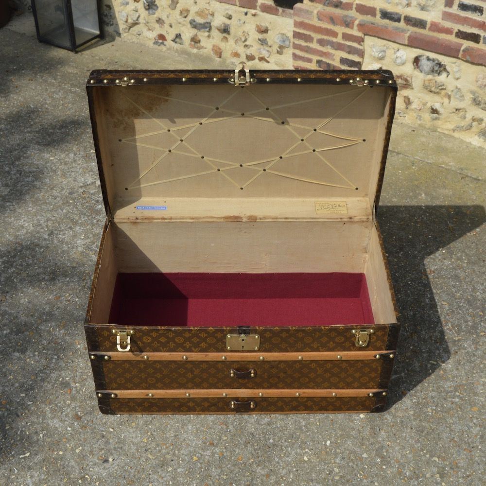 Louis Vuitton trunk from the 1920s-1930s in monogram, 80 cm Louis