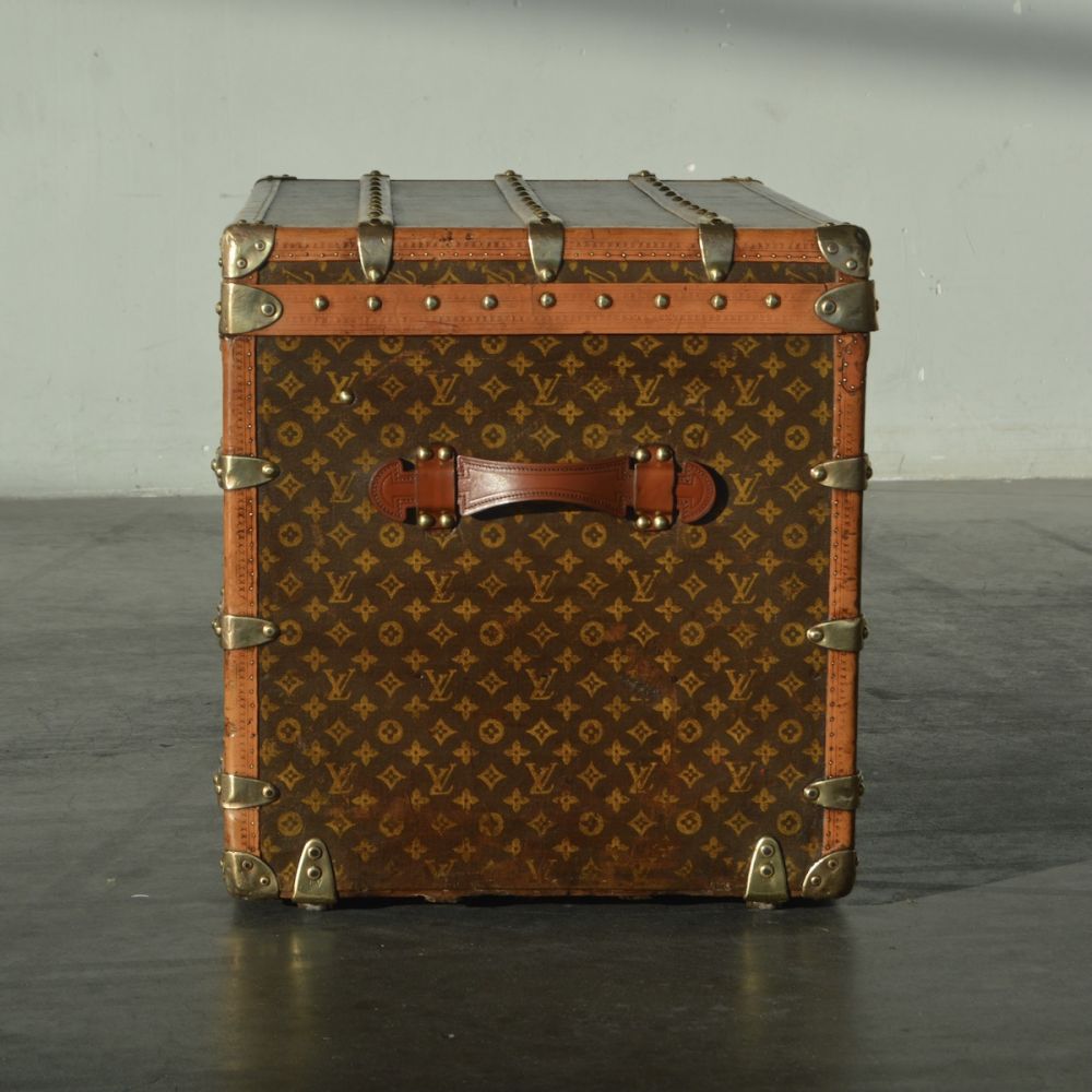 Louis Vuitton travel trunk - Bagage Collection