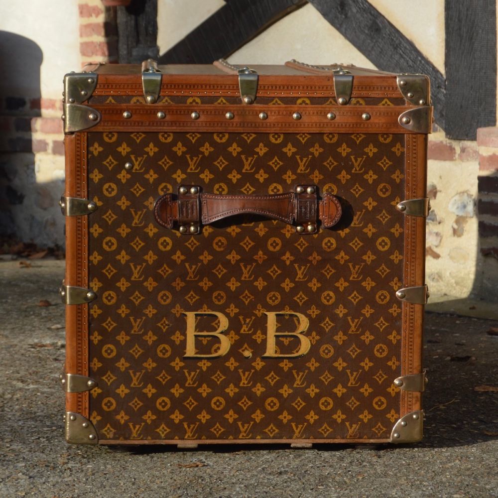 TOP 10 MOST EXPENSIVE LOUIS VUITTON BAGS AND TRUNK SOLD AT AUCTION -  Malle2luxe