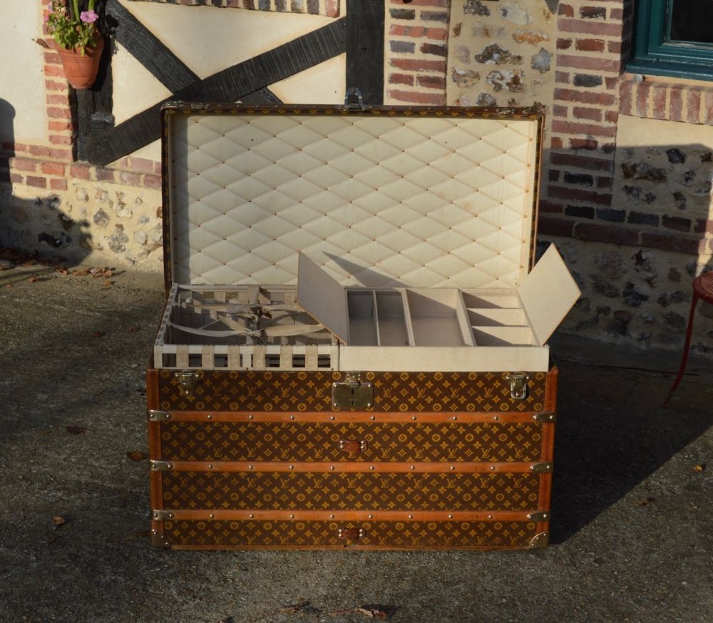 Past auction: Large Louis Vuitton monogrammed steamer trunk circa 1920