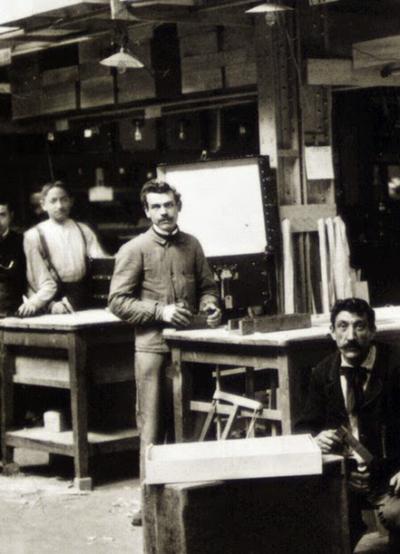 Visite de l'usine Louis Vuitton en 1904